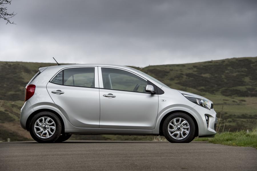  Kia Picanto 2017 года  (UK) (фото 19 из 80)